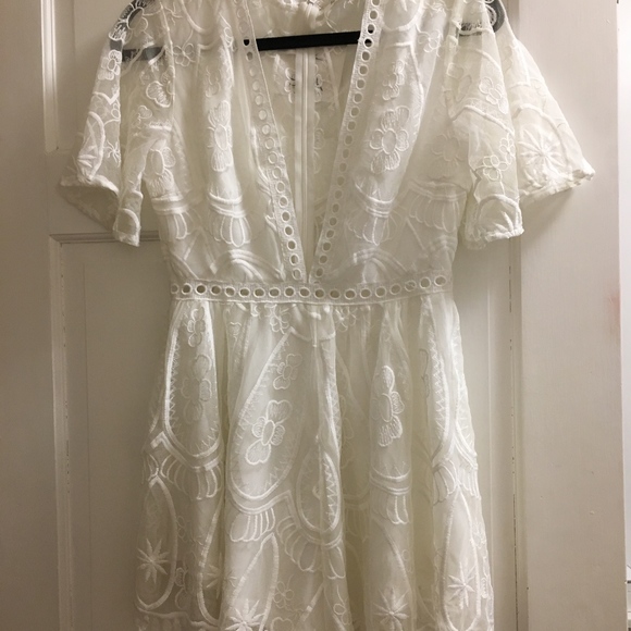 White Lace Romper - Picture 1 of 1